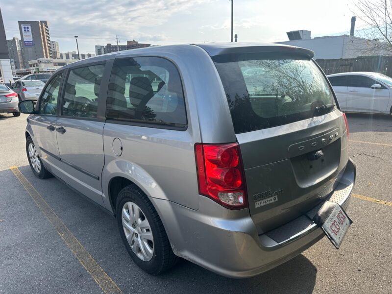 2015 DODGE GRAND CARAVAN SE **SOLD**